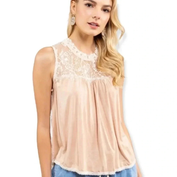 3/$20 POL Peach Lace Tank​​​​​—LAST - Picture 2 of 6